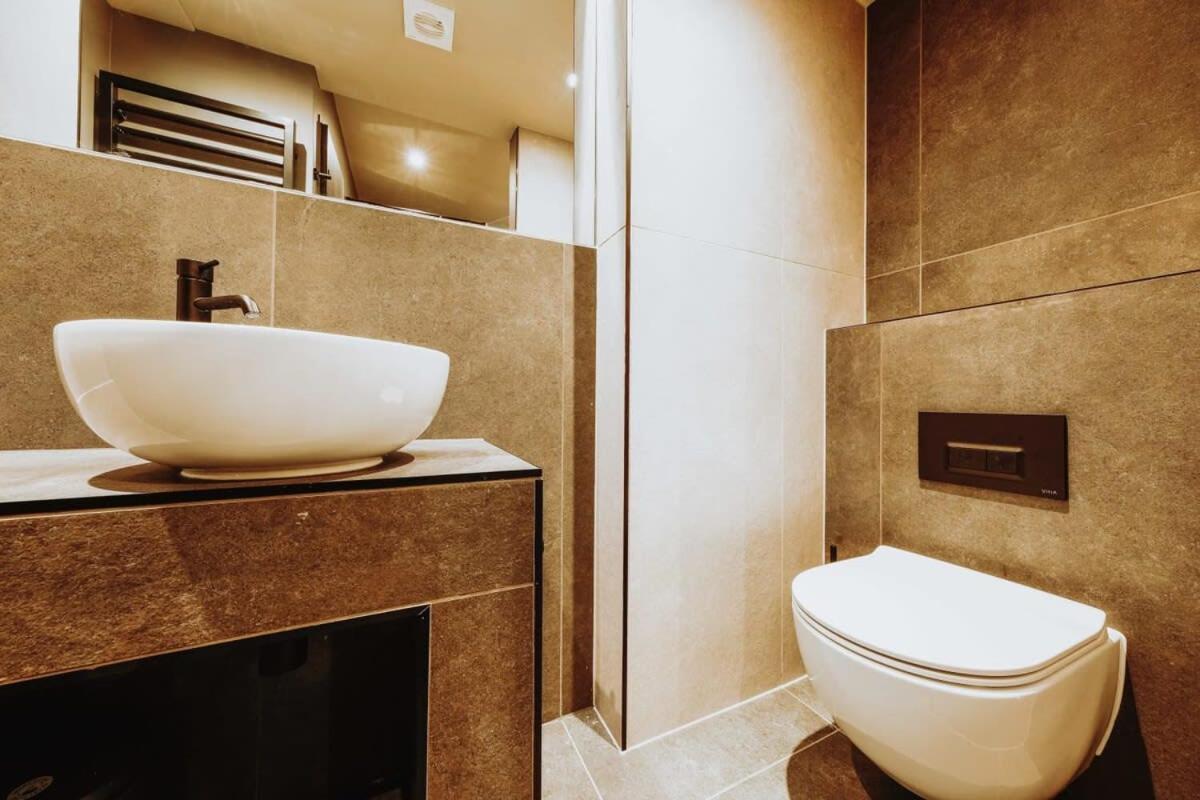 Clifton 32 - Garden Flat With Hot Tub - Hopewell Apartamento Bristol Exterior foto