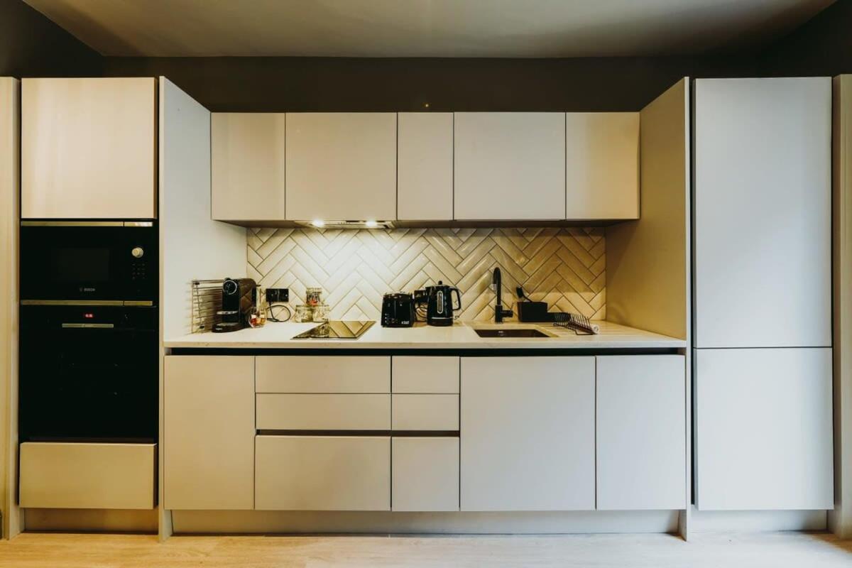 Clifton 32 - Garden Flat With Hot Tub - Hopewell Apartamento Bristol Exterior foto